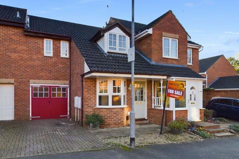 3 bedroom terraced house for sale, Cooper Close, Towcester, NN12