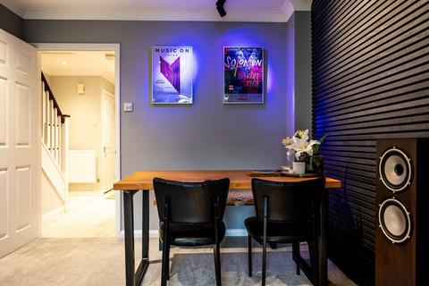 9 Deeprose Close, Guildford, GU2 9NA