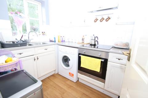 1 bedroom flat to rent, Gilpin Crescent, London N18