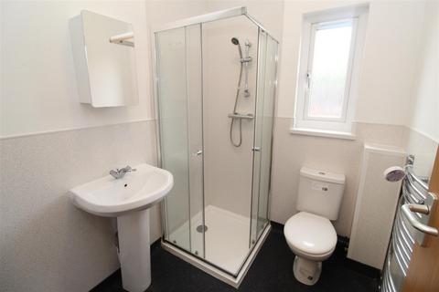 7 bedroom private hall to rent, North Road, Cardiff CF10