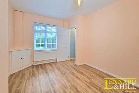 27 Feenan Highway, Tilbury, RM18 8ER