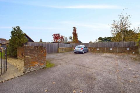 2 bedroom flat for sale, Sycamore House, Princes Risborough HP27