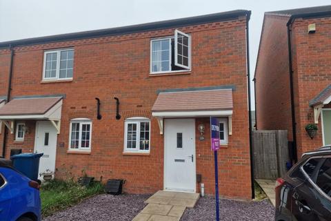 2 bedroom end of terrace house to rent, Bryant Avenue, Fradley