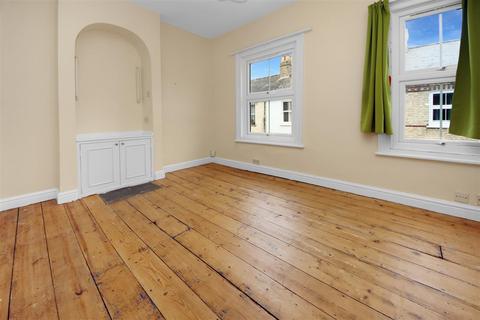 86 Catharine Street, Cambridge, CB1 3AR