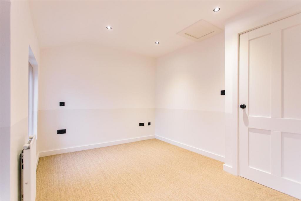 MB number 13 fonthill mews 12.jpg
