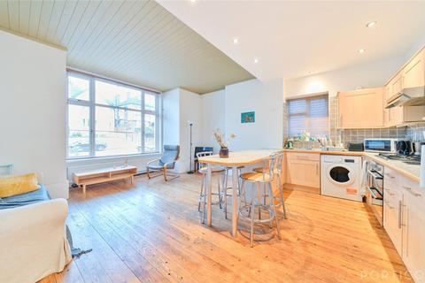 2 bedroom apartment for sale, Knollys Road, London