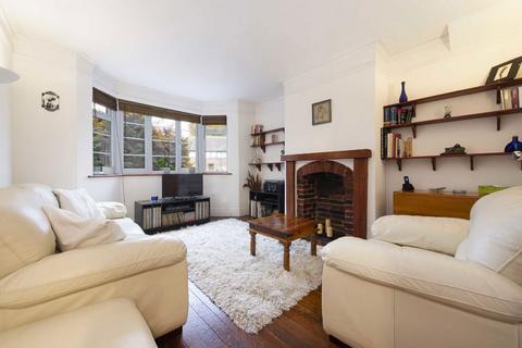 2 bedroom maisonette for sale, Nether Street, London N3