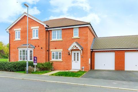 3 bedroom semi-detached house for sale, Holmoak Road, Wellingborough NN9