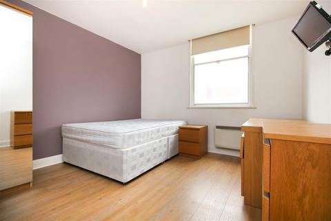 3 bedroom flat to rent, The Gatehouse, Newcastle Upon Tyne NE1