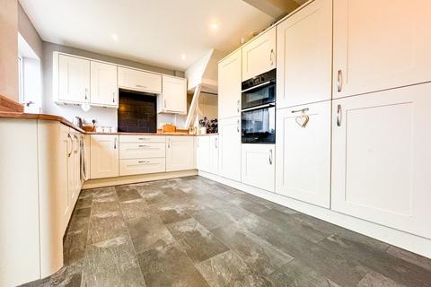 3 bedroom semi-detached house for sale, Linnet Close, Patchway, Bristol, South Gloucestershire, BS34