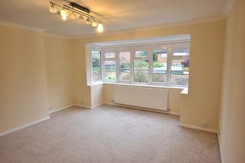 2 bedroom maisonette to rent, Gladeside, London. N21