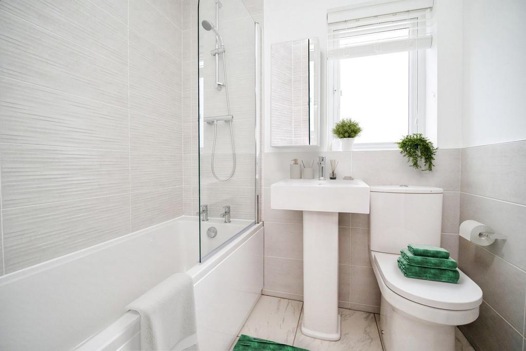 CBH. Plot 8 Bathroom (080224).jpg