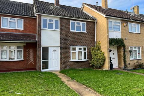 3 bedroom terraced house for sale, Long Lynderswood, Basildon SS15