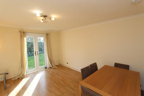 2 bedroom flat to rent, The Paddockholm, Corstorphine, Edinburgh, EH12