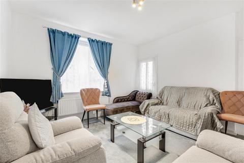 2 bedroom flat for sale, Vermont Road, SW18