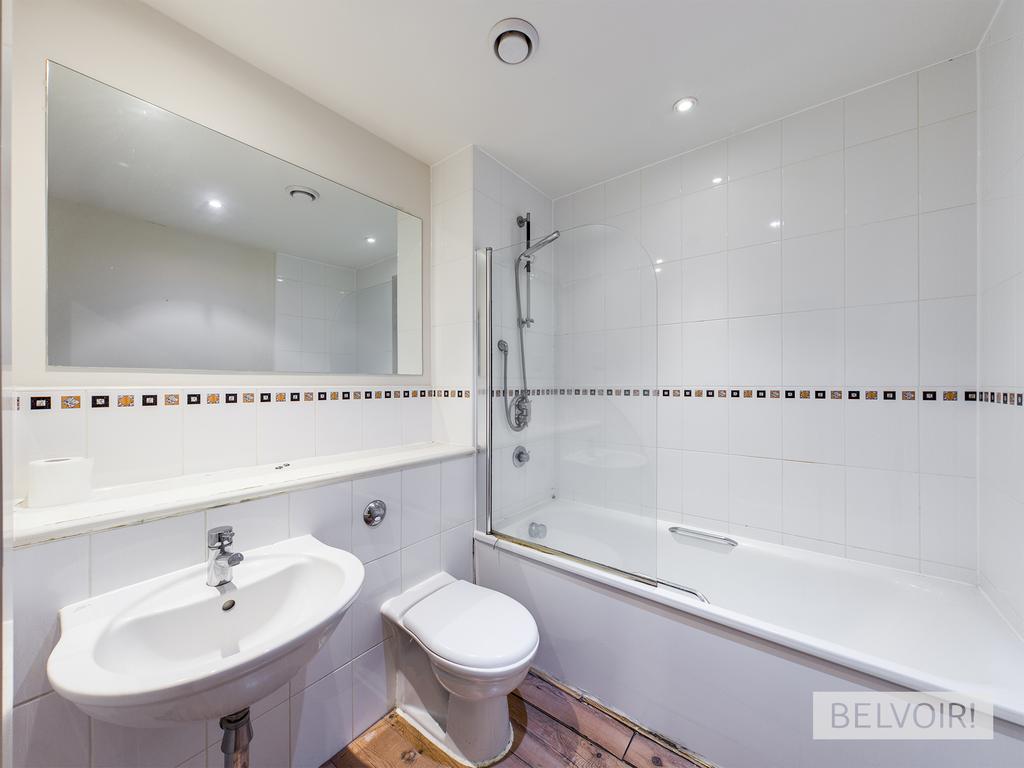 Apartment in Birmingham, Jewellery Quarter - View 3
