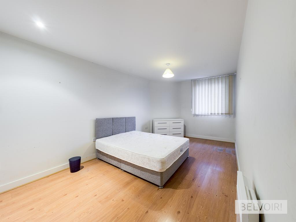 Apartment in Birmingham, Jewellery Quarter - View 4