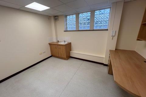 Office to rent, Treatment Room/Office - The Therapy Suite, High Street, Desborough, Kettering