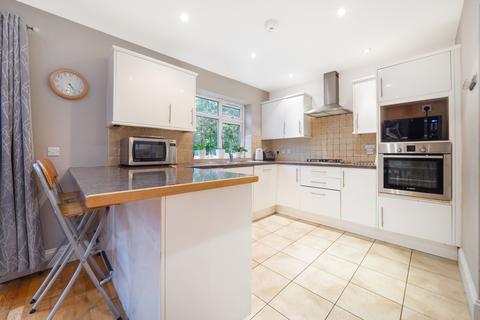 3 bedroom bungalow for sale, Tudor Close,  London, NW9