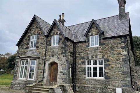 4 bedroom detached house to rent, Llandygai, Bangor, Gwynedd, LL57