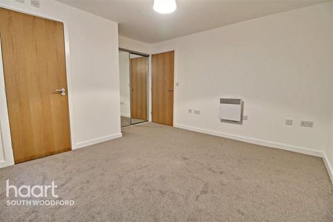 2 bedroom apartment for sale, Alveston Square, South Woodford