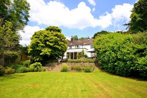 4 bedroom detached house to rent, Stovolds Hill, Cranleigh, GU6