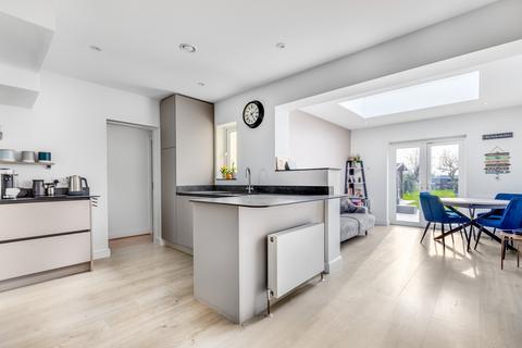 367 Kingston Road, Epsom, KT19 0BS