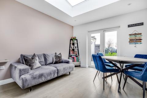 367 Kingston Road, Epsom, KT19 0BS
