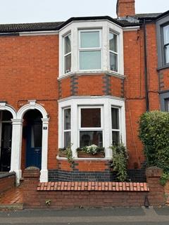 3 bedroom terraced house to rent, Cambridge Street, Wolverton MK12