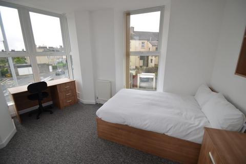 5 bedroom flat to rent, 32 Hill Park Crescent, Plymouth PL4