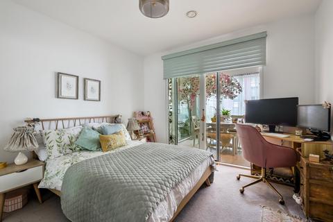 2 bedroom apartment to rent, Perseus Court, Blackwall Reach, London, E14