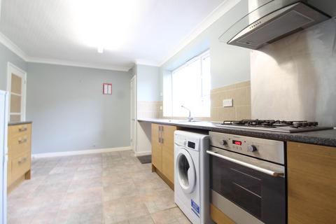 2 bedroom flat to rent, Emerson Park Court, Billet Lane, Hornchurch