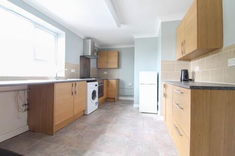 2 bedroom flat to rent, Emerson Park Court, Billet Lane, Hornchurch