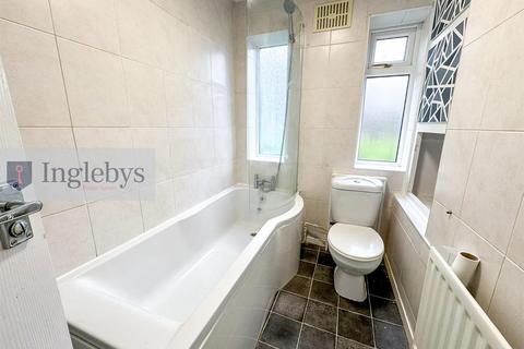 2 bedroom house to rent, Woodrow Avenue, Saltburn-By-The-Sea