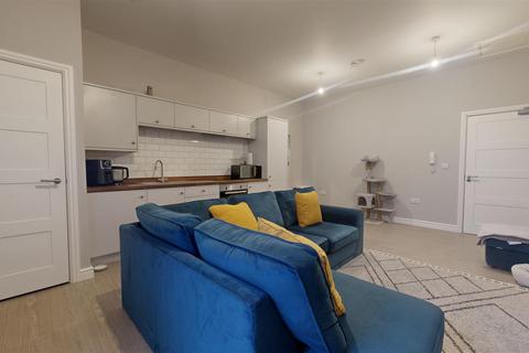 1 bedroom flat for sale, Victoria Square, Portland