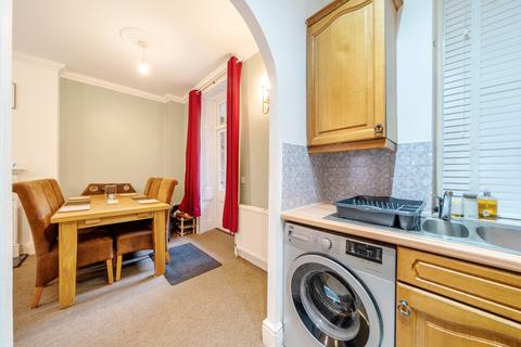 2 bedroom flat for sale, The Octagon