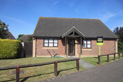 3 bedroom chalet to rent, Granville Gardens, Mildenhall IP28