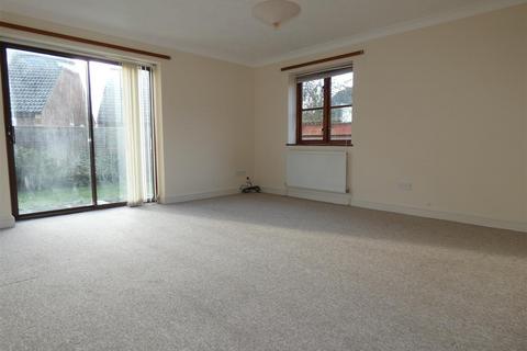 3 bedroom chalet to rent, Granville Gardens, Mildenhall IP28