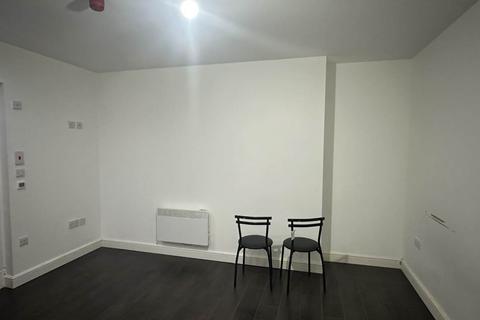 Studio to rent, New Street, Huddersfield HD1