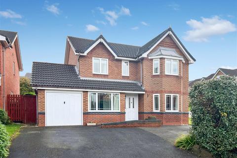 4 bedroom detached house for sale, Chaffinch Close, Congleton