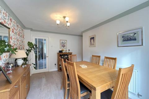 7 Chaffinch Close, Congleton, CW12 3FE