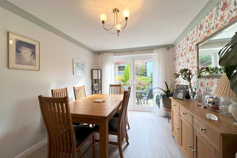 7 Chaffinch Close, Congleton, CW12 3FE