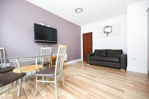 2 bedroom apartment to rent, City Apartments, Newcastle Upon Tyne NE1