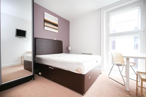 2 bedroom apartment to rent, City Apartments, Newcastle Upon Tyne NE1