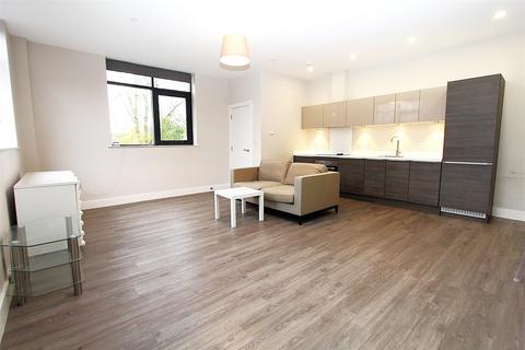 Studio to rent, Dawsons Square, Pudsey