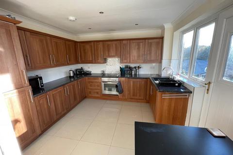 6 bedroom detached house to rent, Archery Rise, Durham City