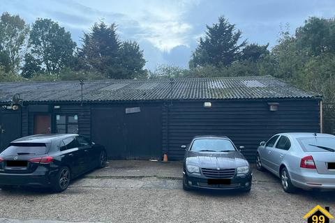 Warehouse to rent, Taylors, Chigwell, Essex, IG7