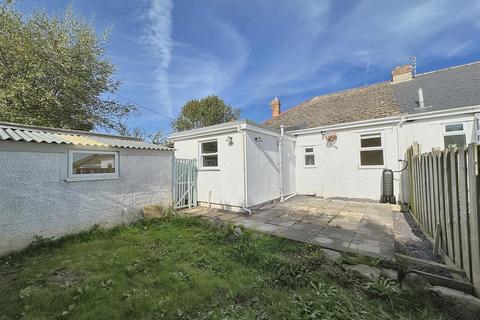 2 bedroom semi-detached bungalow for sale, Tresawls Avenue, Truro