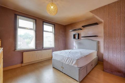 94 Birchfield Road, Redditch, B97 4LH