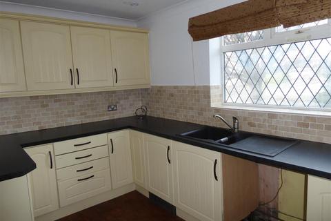 2 bedroom semi-detached house to rent, Eskham Close, Cleethorpes